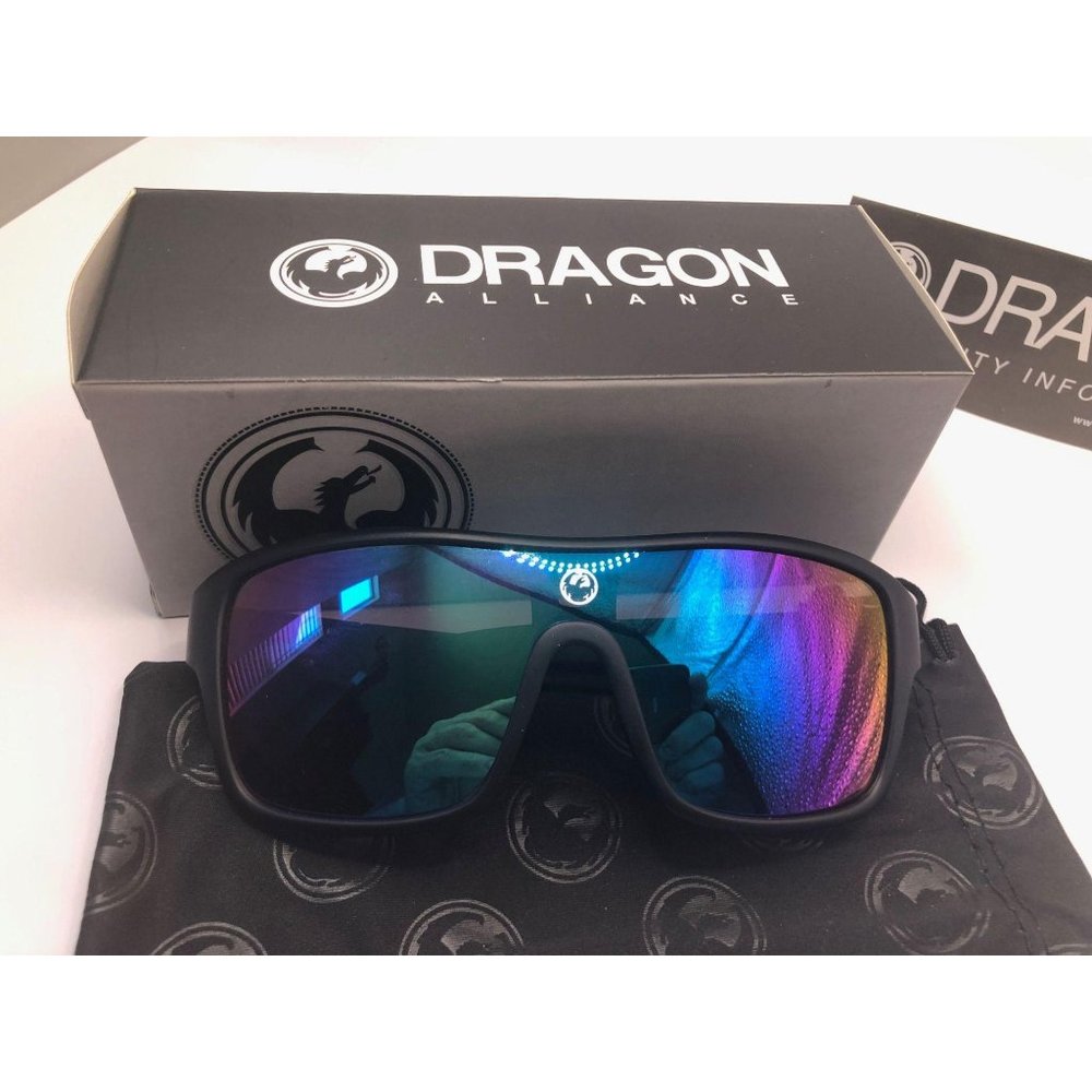 New Dragon Sunglasses Set - Picture 5 of 5